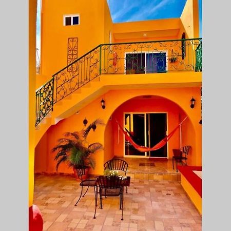 Casa El Flamboyan Dentro De La Ciudad Amurallada Campeche Bagian luar foto